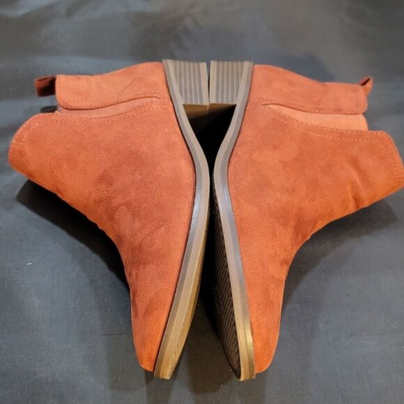 TIME & TRU WOMEN'S ZIPPER CLOSURE BOOTIE - Picture 5 of 16